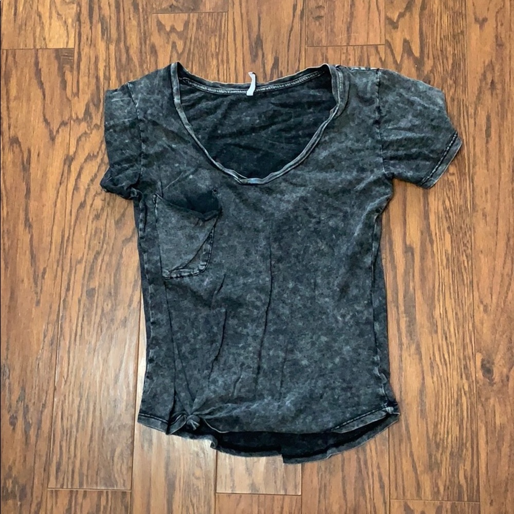 Z supply v neck